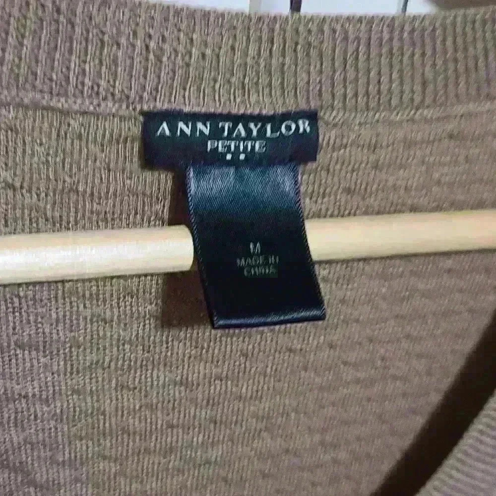 Ann taylor sweater - Picture 2 of 8